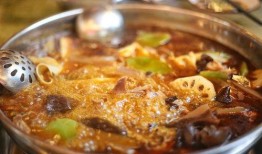 可可兔火锅炖兔仔视频爆料,可可兔火锅炖兔仔，美味背后的真相曝光！