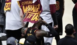 球迷爆料詹姆斯视频,球迷爆料视频引热议