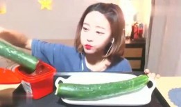 娱乐吃瓜酱手机掉水里